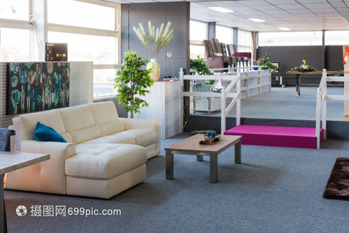 現代家具店露廳